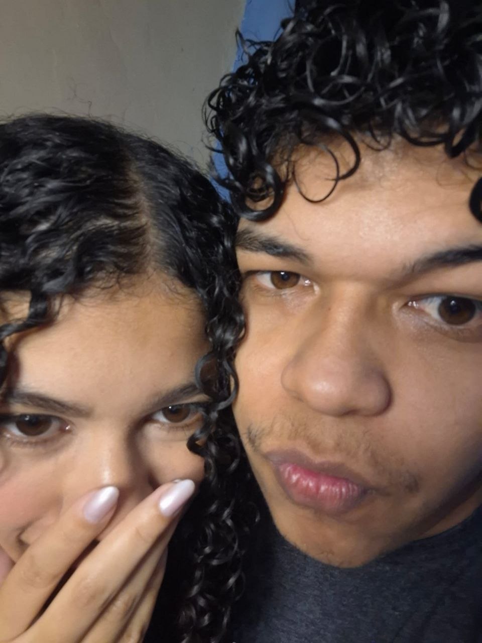Caio e Carla em um momento divertido